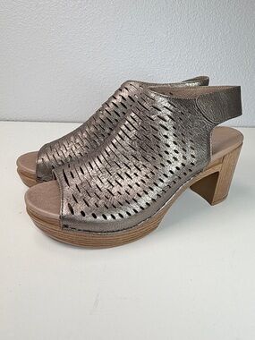 Dansko Metallic Leather Perforated Slingback Heels Clogs EU 39 Women Size 9 NWOT